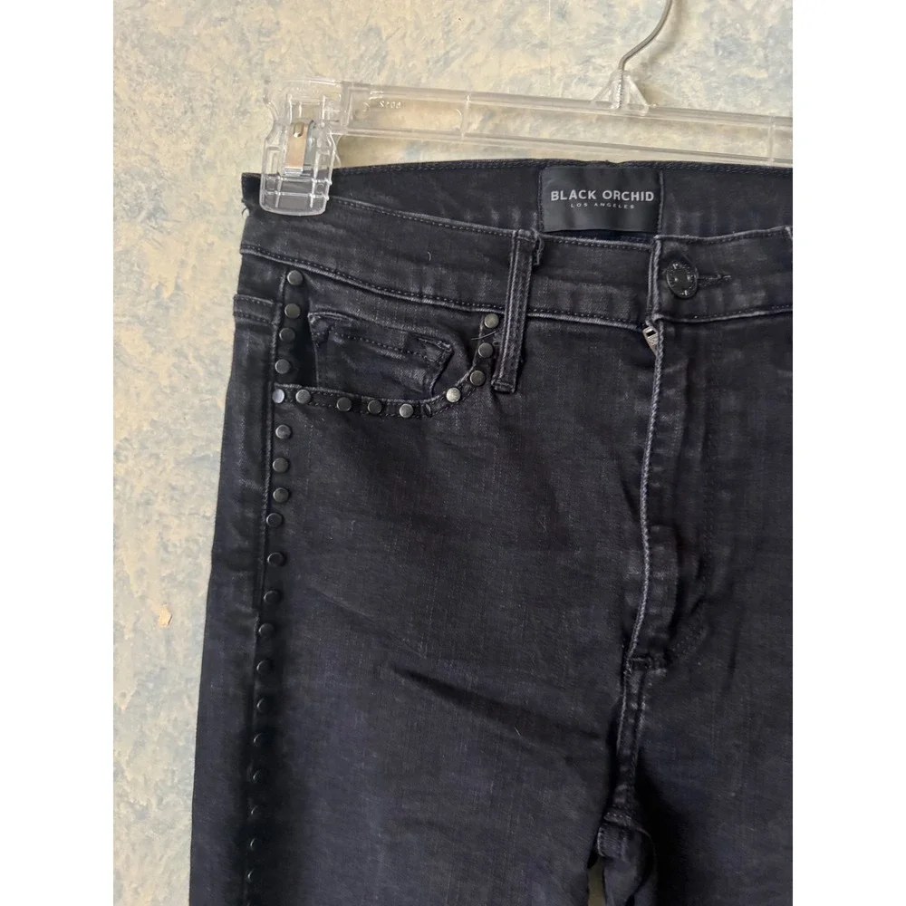 Black Orchid Women's Black Studded Distressed High Rise Skinny Jeans 26 - Picture 5 of 5